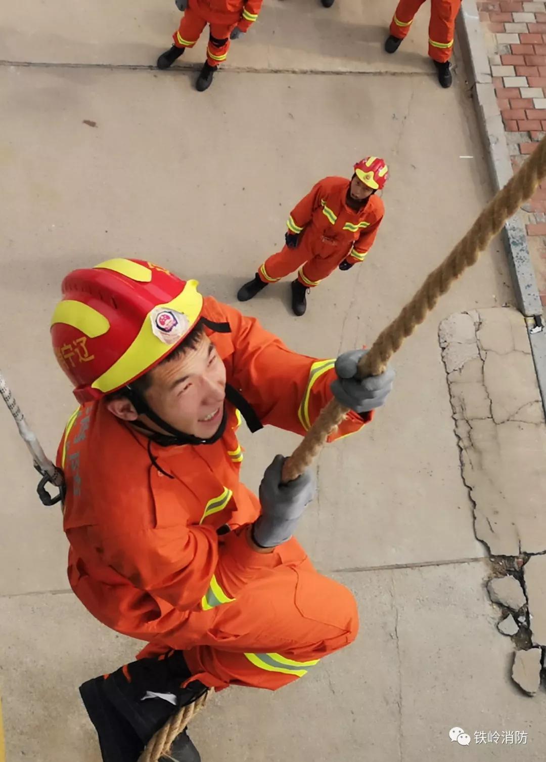 排球小组赛，姑苏铁骑队与江南海豚队强势反弹，体能对抗拉满！定海神针仍在