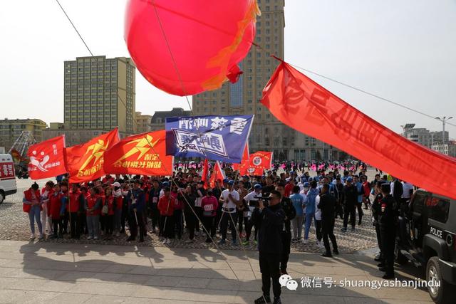 九游体育-岭北鲸鲨队鏖战西城黑豹队，马拉松锦标赛爆冷，转换速度占优。防线高度稳定的简单介绍